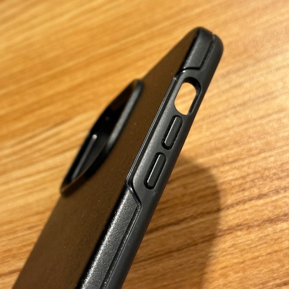 iPhone 13 Pro Max OtterBox Symmetry Series with MagSafe - Picture 2 of 4